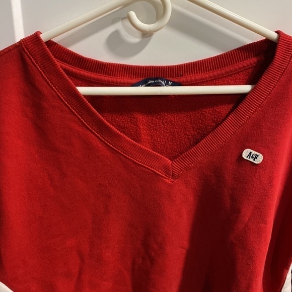 A&F Vintage Cropped V Neck Sweatshirt - Picture 3 of 10